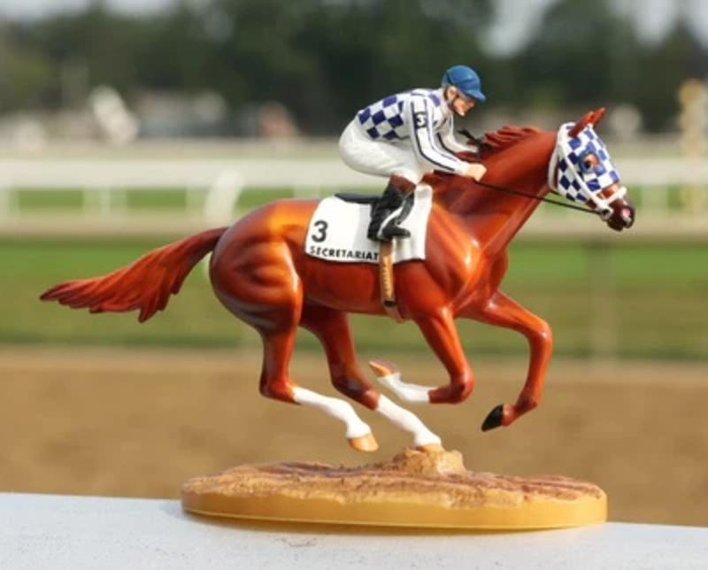 secretariat-50th-anniversary-figurine-with-jockey-model-breyer-848849_400x