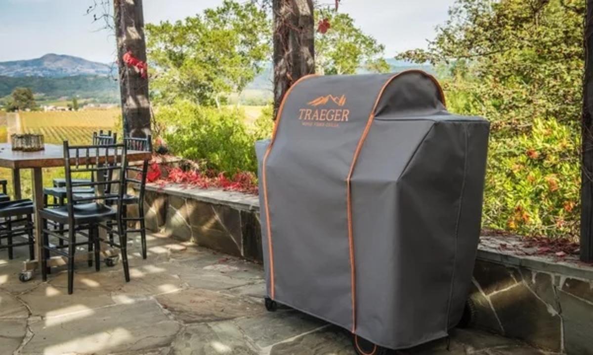 traeger-timberline-850-full-length-grill-cover-lifestyle