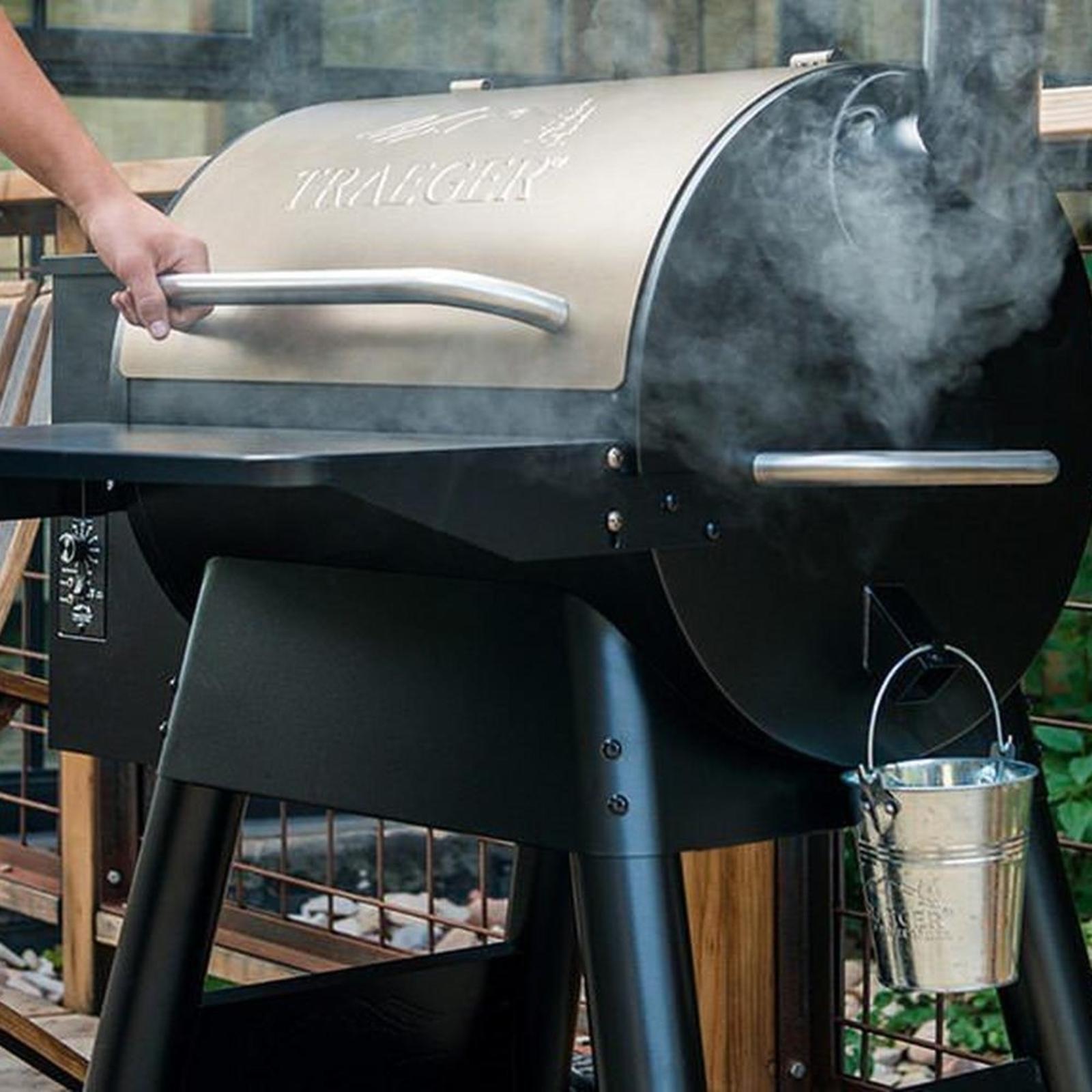 Bucket-Liner-Background-Mobile-Traeger