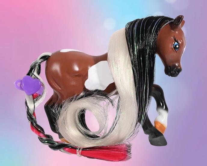 content/products/koda-lil-beauty-model-breyer-943410_870x700