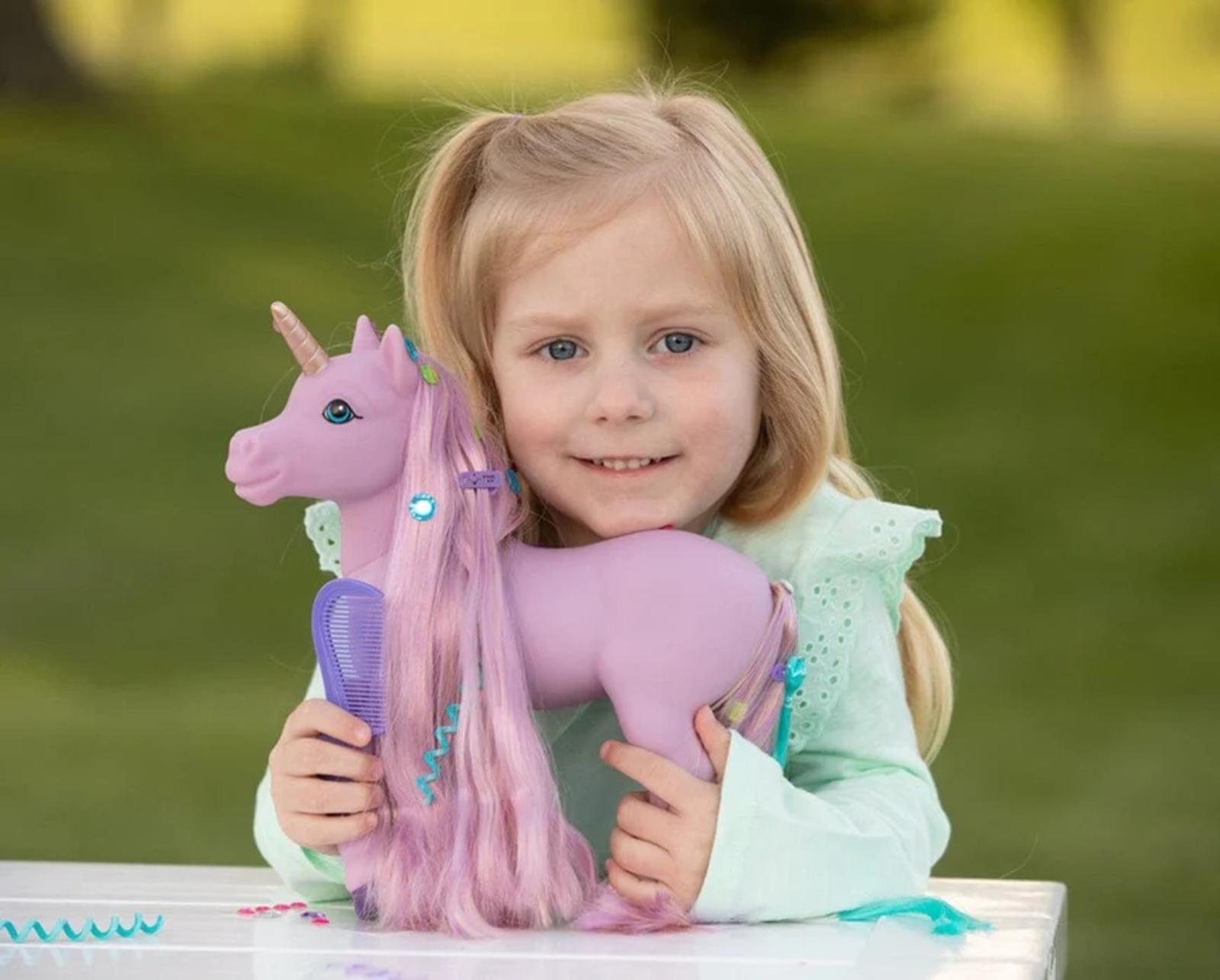 iris-mane-beauty-styling-unicorn-model-breyer-894504_870x700