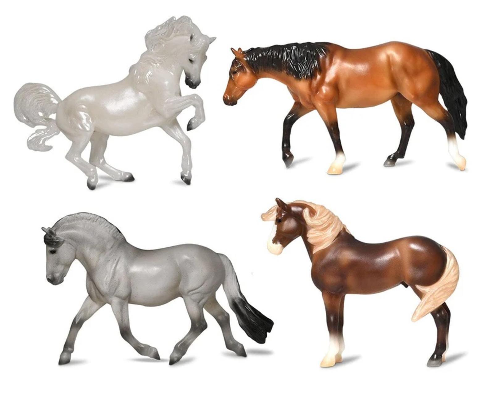 deluxe-horse-collection-model-breyer-772054_870x700