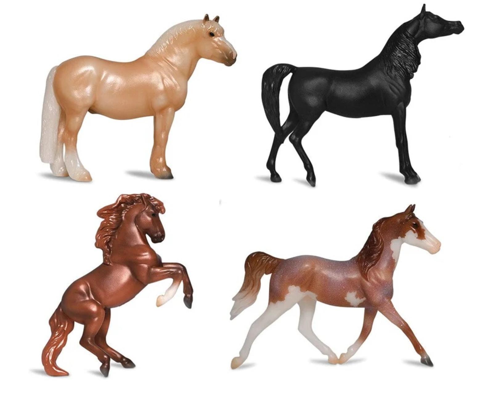 deluxe-horse-collection-model-breyer-320299_870x700