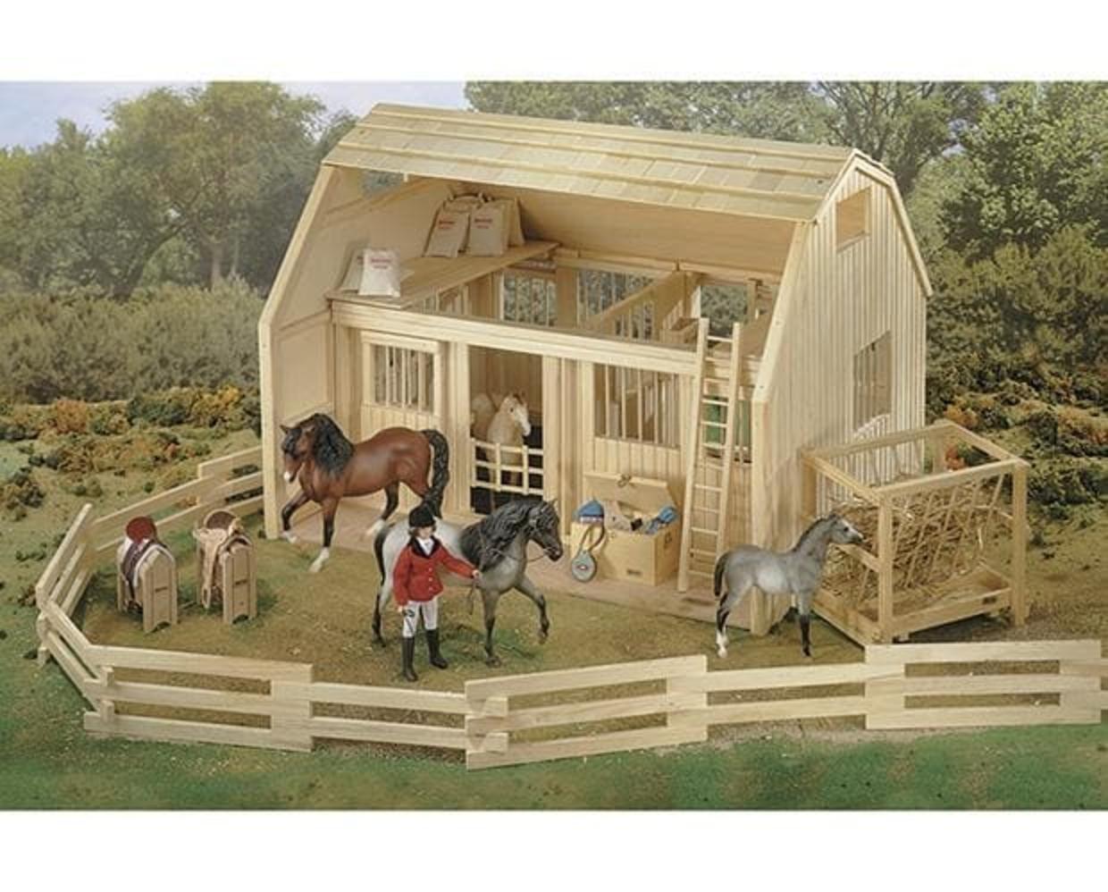 wood-corral-model-breyer-319635_620x499