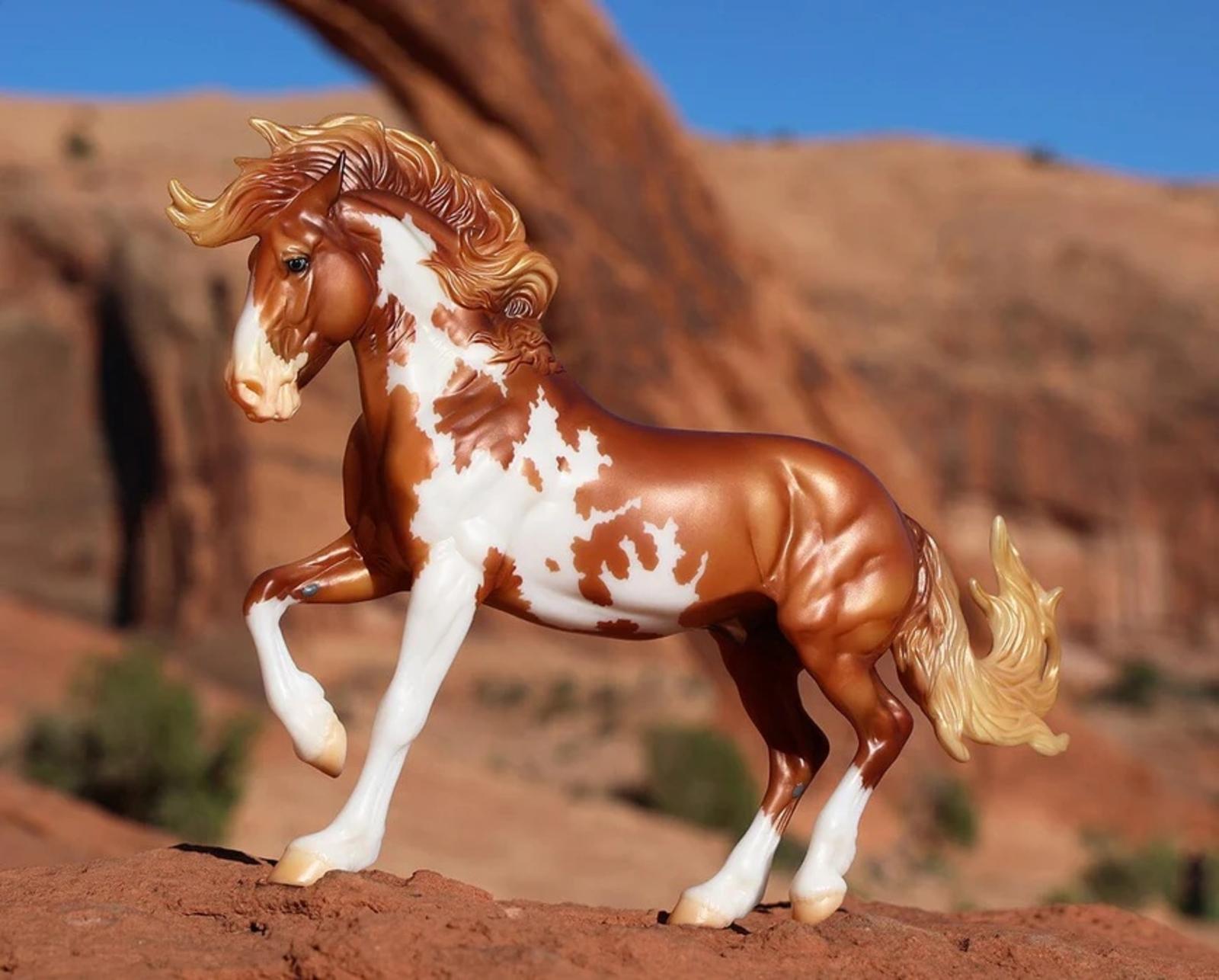 mojave-model-breyer-516936_870x700