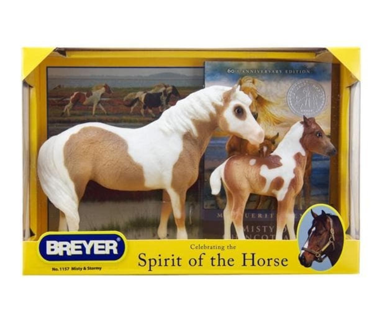 misty-stormy-models-and-book-set-model-breyer-914082_620x499