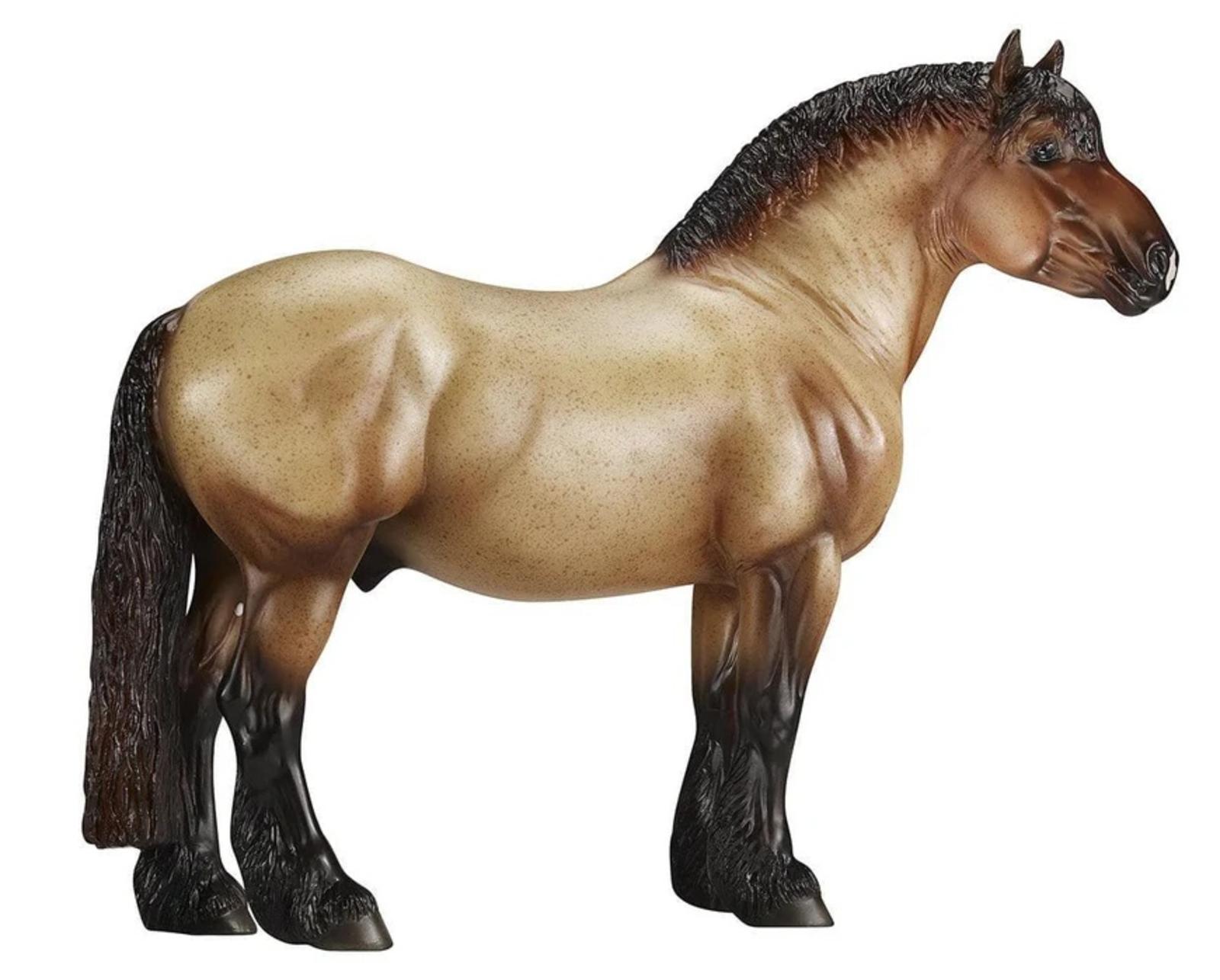 theo-model-breyer-621833_870x700