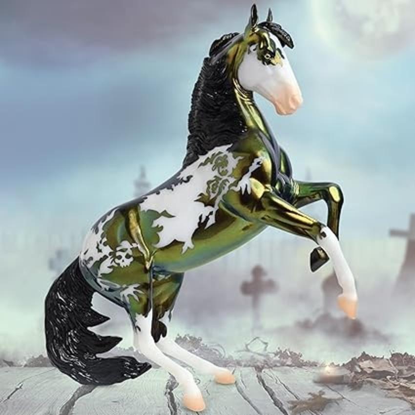 BREYER MAELSTROM 2022 background