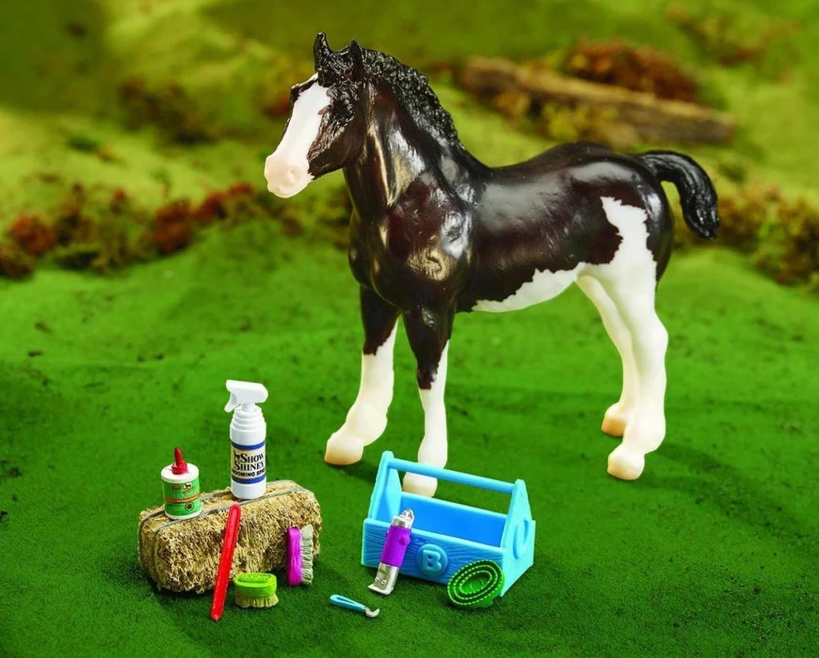 grooming-kit-model-breyer-481887_870x700